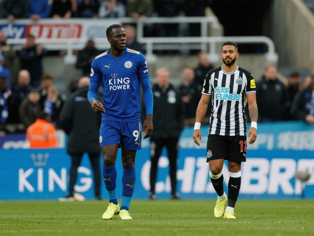 主教练出走+核心球员被挖角!英超第七受重创,无缘欧冠成致命伤,处境艰难 回顾历史,不乏有球队在类似困境中挣扎的案